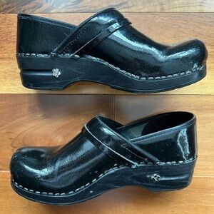 Sanitas by Koi Glitter Clogs